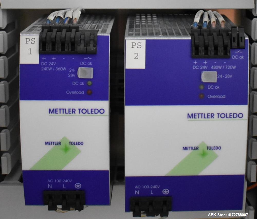 Detector de metales y controladora de peso combinados Safeline Hi-Speed Model XE de Mettler-Toledo. Capaz de velocidades de ...