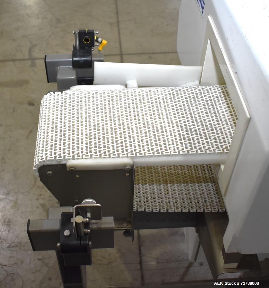 Used Mettler-Toledo Safeline Hi-Speed Model XE Combination Metal Detector and Checkweigher. Capable of speeds up to 500 packages per minute. Capable of weighing product up to 7kg. Approximate 7-3/4" ...