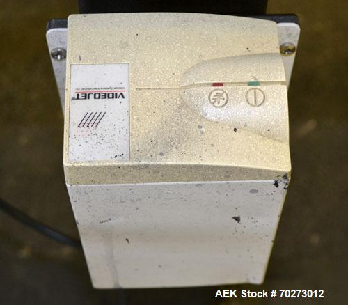 Used Videojet Excel 170i Series Ink Jet Printer. Designed for multiple-line codes with a single print-head, at production-line speeds of more than 1,100 feet (330m) per minute. Includes a print nozzl...