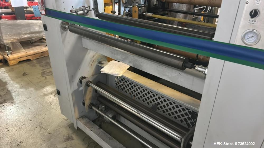 Used LYT-6-1000 6-Color Flexographic Printing Machine – 1200mm Wide Web Flexo Press System