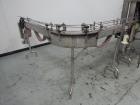 Used Alcoa 8 Head Inline Pressure Gravity Filling And Sleeving Line