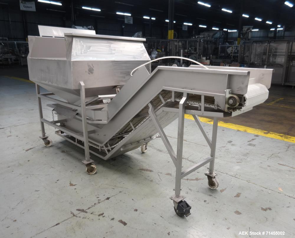 Used Inclined Conveyor With Hopper