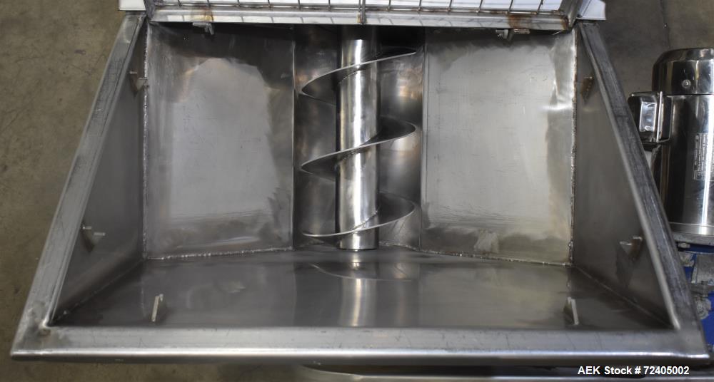 Used Bulk Material Incline Screw Conveyor. Approximate 9" diameter x 6" flight spacing x 156" tall. Adjustable discharge height. Stainless steel construction. Driven by a 3hp, 3/60/208-230/460 volt, ...