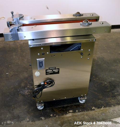 Used Digital Design M400 Transport System, Model M400TRSS, Stainless Steel. (2) 1’’ Wide x 32’’ long horizontally mounted belts. Product size range: Height 1’’ to 12’’, Width 1’’ to 7’’, Length 1’’ t...