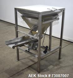 https://www.aaronequipment.com/Images/ItemImages/Packaging-Equipment/Conveyors-Vibratory/medium/Syntron-BF-2-B_73087007_ab.jpg