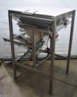 Syntron Model BF-2-B Magnetic Feeder with Infeed Hopper