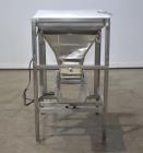 Syntron Model BF-2-B Magnetic Feeder with Infeed Hopper