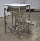 Syntron Model BF-2-B Magnetic Feeder with Infeed Hopper