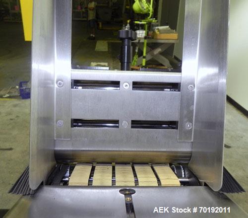 Used Streamfeeder Model ST850 Universal Friction Feeder. Machine capable of belt speeds up to 5500 inches per minute (140,000mm per minute). Product size range: length 2.5" to 8.5" or 63.5mm to 215.9...