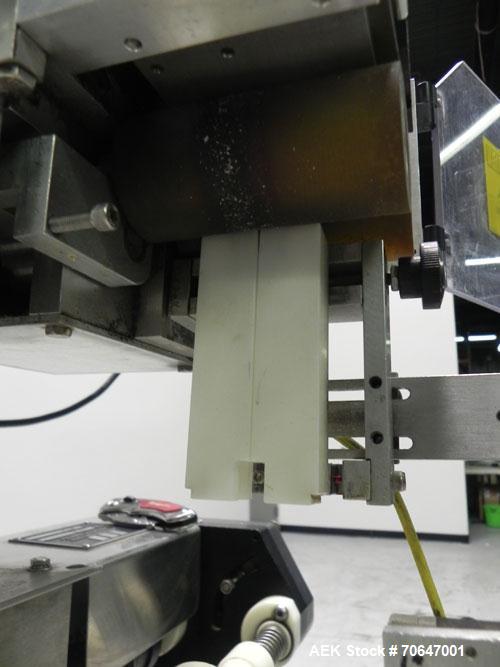 Used Austin Gordon Model PD-202 Desiccant / Pouch Feeder