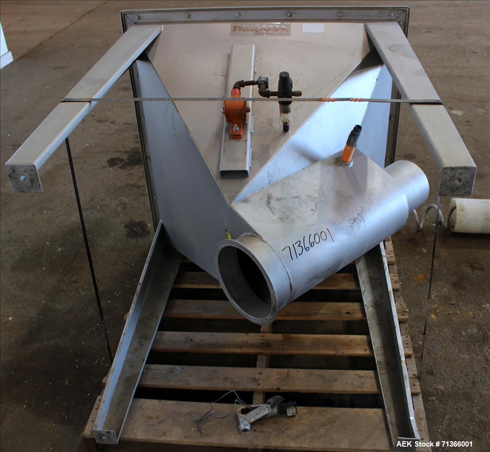 Used Flexicon Flexible Screw Conveyor, 304 Stainless Steel. Approximate 5" diameter x 252" long screw. Driven by a 10hp, 3/60/208-230/460 volt, 1760 rpm gear motor, 7.5 to 1 ratio. Feed hopper 36" x ...