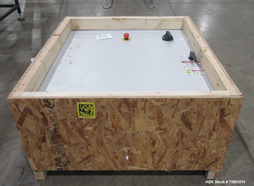 Unused Horizon Bulk Powder feeding system. Originally designed to feed vitamin powders at rates of up to 6,000 lbs per hour. Conveying line parameters: 3"  with 11 gauge OD tubing, Max horizontal dis...