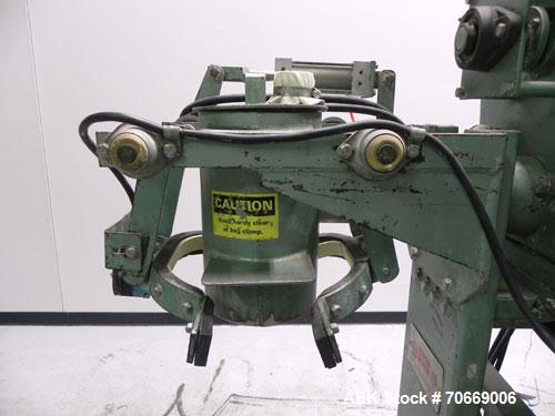 Used Chantland Model 4198-1C Weighmaster II Open Mouth Auger Bag Filler. Machine is rated at up to (5) 50 lb bags per minute. Has Flex-Weigh model HSF load cell for a weight range:  20 lbs to 110 lbs...