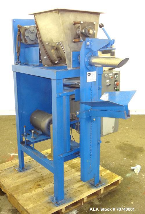 Used ECC Auger Valve Type Auger Bagger, Model 206E. 304 Stainless steel product contact parts. Production rates up to (6) 50 pound bags per minute. Weight range 20 to 110 pounds on bags, 50 to 220 po...