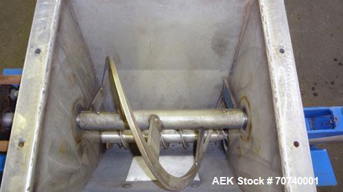 Used ECC Auger Valve Type Auger Bagger, Model 206E. 304 Stainless steel product contact parts. Production rates up to (6) 50 pound bags per minute. Weight range 20 to 110 pounds on bags, 50 to 220 po...