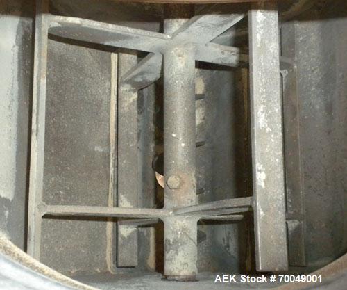 Used Robey Packaging Equipment Auger Bag Filler, Model SA 25.Designed as an auger valve bag packerwith a right angle discharge down spoutand bag clamps for open mouth bag filling.Foot pedal swithced ...