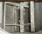 Used Robey Packaging Equipment Auger Bag Filler, Model SA 25.Designed as an auger valve bag packerwith a right angle discharge down spoutand bag clamps for open mouth bag filling.Foot pedal swithced ...
