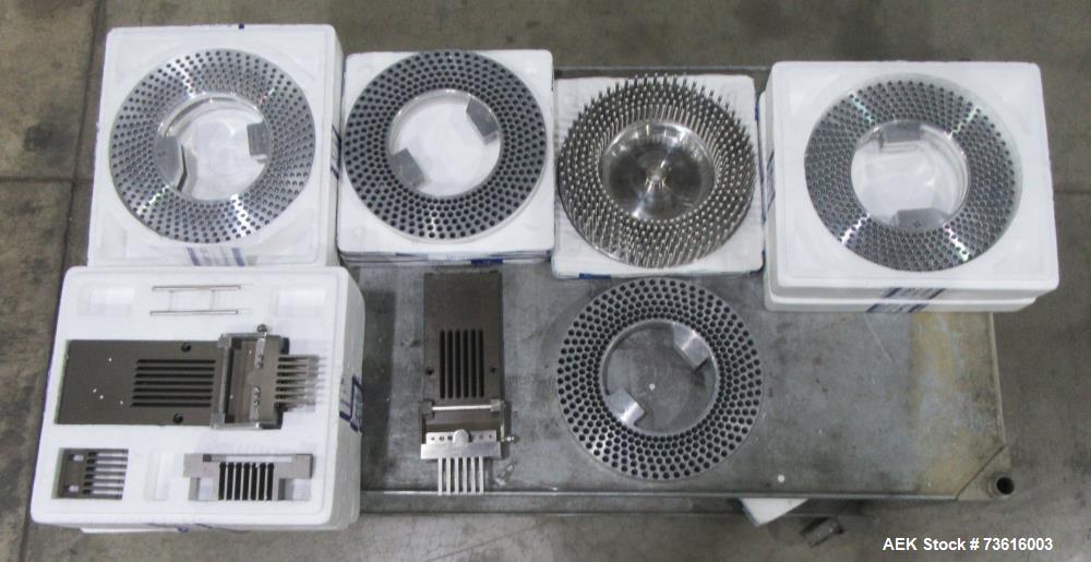 Semi-Automatic Capsule Filling Machine, Up to 25,000 Capsules/Hour