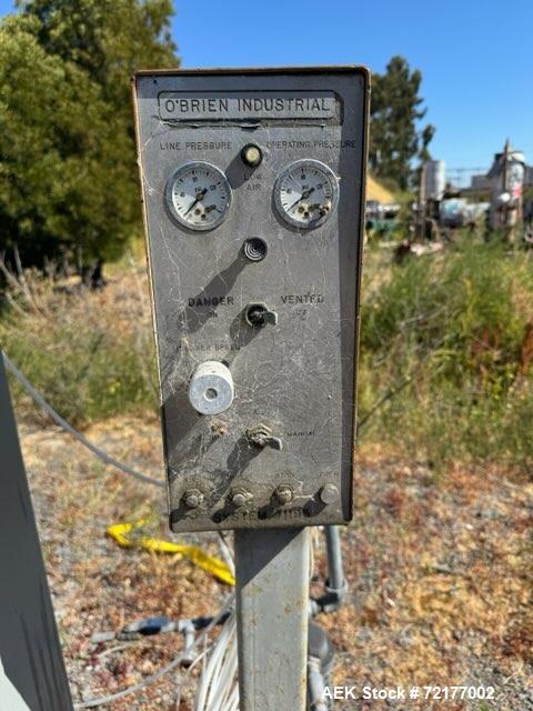 Used- O'Brien Industrial Pail Filler with Crimping Mechanism.