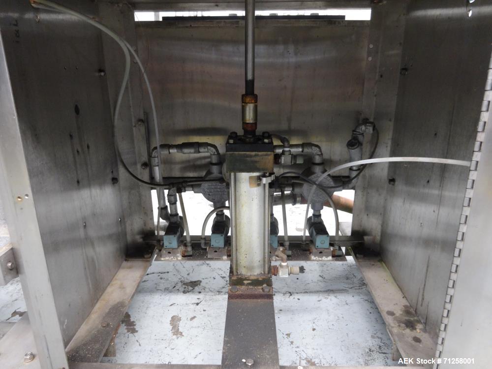 Used MRM Model GRC-A Straight Line Pressure Overflow Liquid Filler
