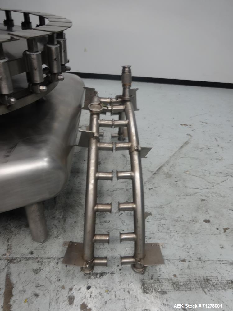 Used Federal Manufacturing Co. Model GWSS6/26.8 Rotary Filler and Capper