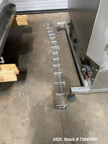 Federal 24 Valve Bottle Filler with 10 Head Screw Capper