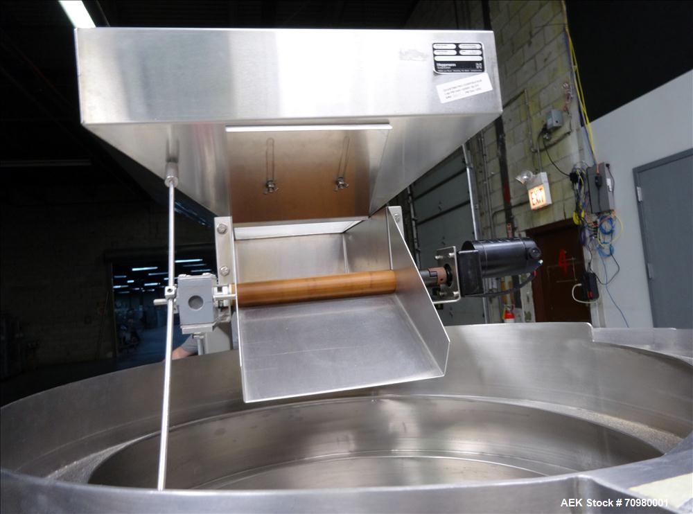 Used M&O Perry P-3000 II Monoblock Unscrambler, Filler, Plugger, and Screw Capper. Capable of speeds up to 35 bottles per minute. Has Watson Marlow Model 505Di Single head, peristaltic pump filler, H...