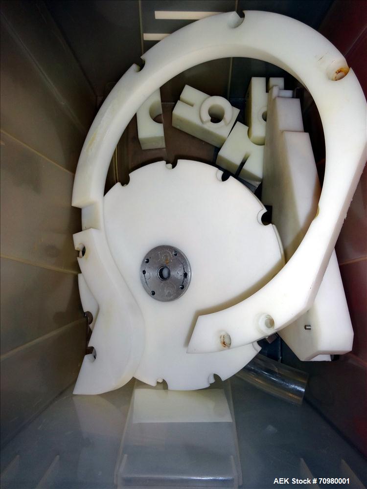 Used M&O Perry P-3000 II Monoblock Unscrambler, Filler, Plugger, and Screw Capper. Capable of speeds up to 35 bottles per minute. Has Watson Marlow Model 505Di Single head, peristaltic pump filler, H...