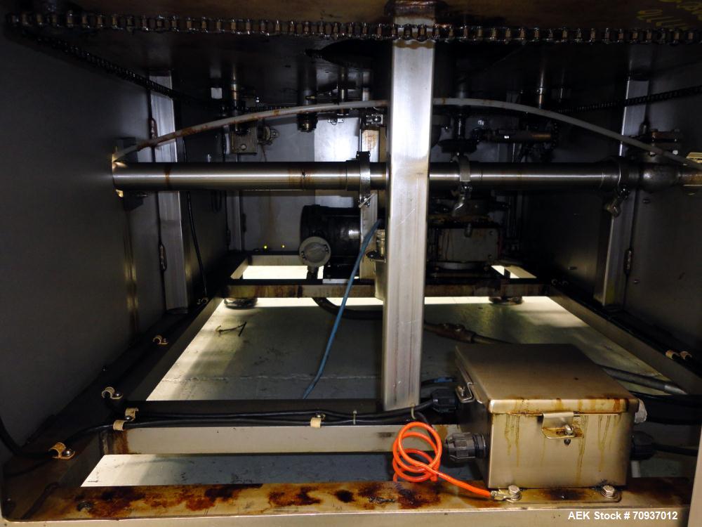Used US Bottlers Model VA-28 Rotary Vacuum Liquid Filler