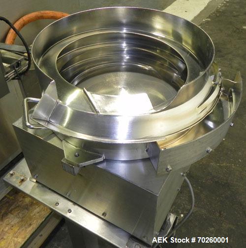 Used Bosch TL Systems Monoblock Vial Filler & Stoppering Machine. Consists of an 8 head rolling diaphram type filler, vial indexing system and stopper inserter. Has 8 filling heads with a filling rat...