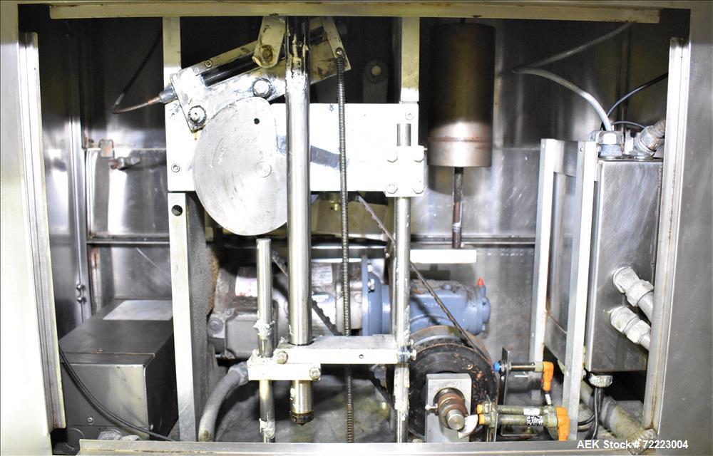 Used Cozzoli VR2 Monoblock Liquid Filler and Stoppering Machine