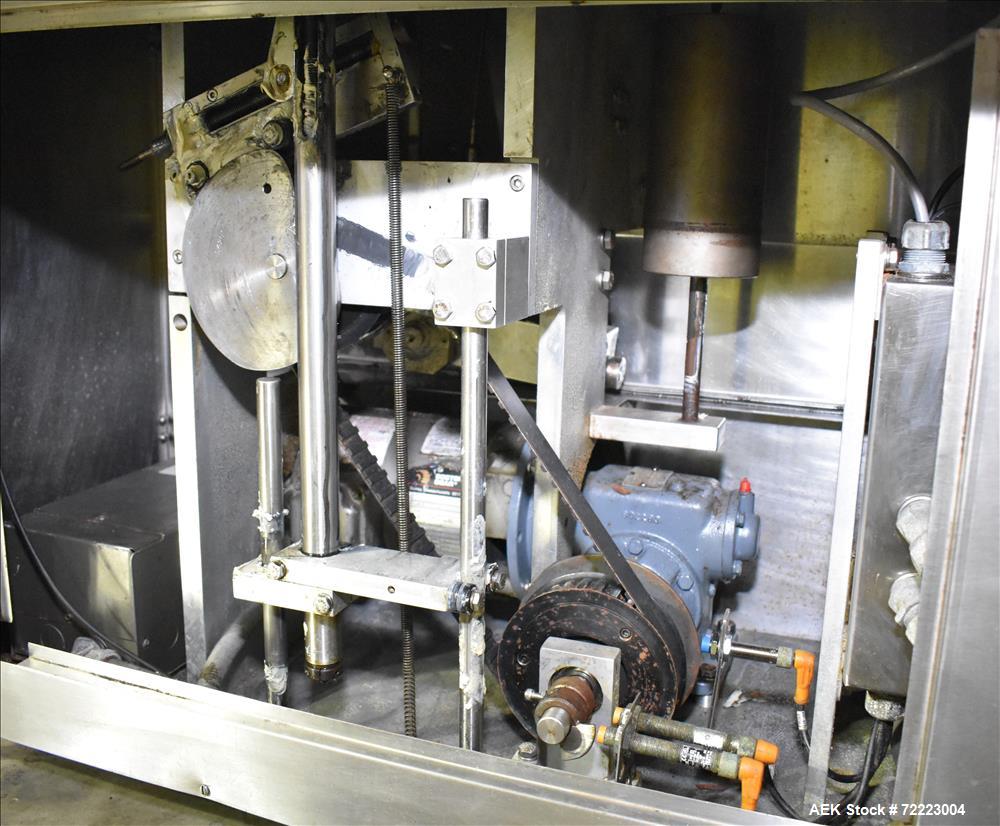 Used- Cozzoli VR2 Monoblock Liquid Filler and Stoppering Machine