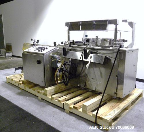 Used Cozzoli 8 Head Inline Piston Filler Model VR840Q