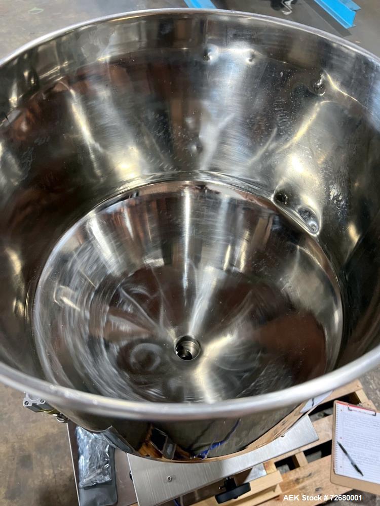 Unused - Yangzhou Yuxiang GZJ Vertical Volumetric Filler, 20-40 BPM