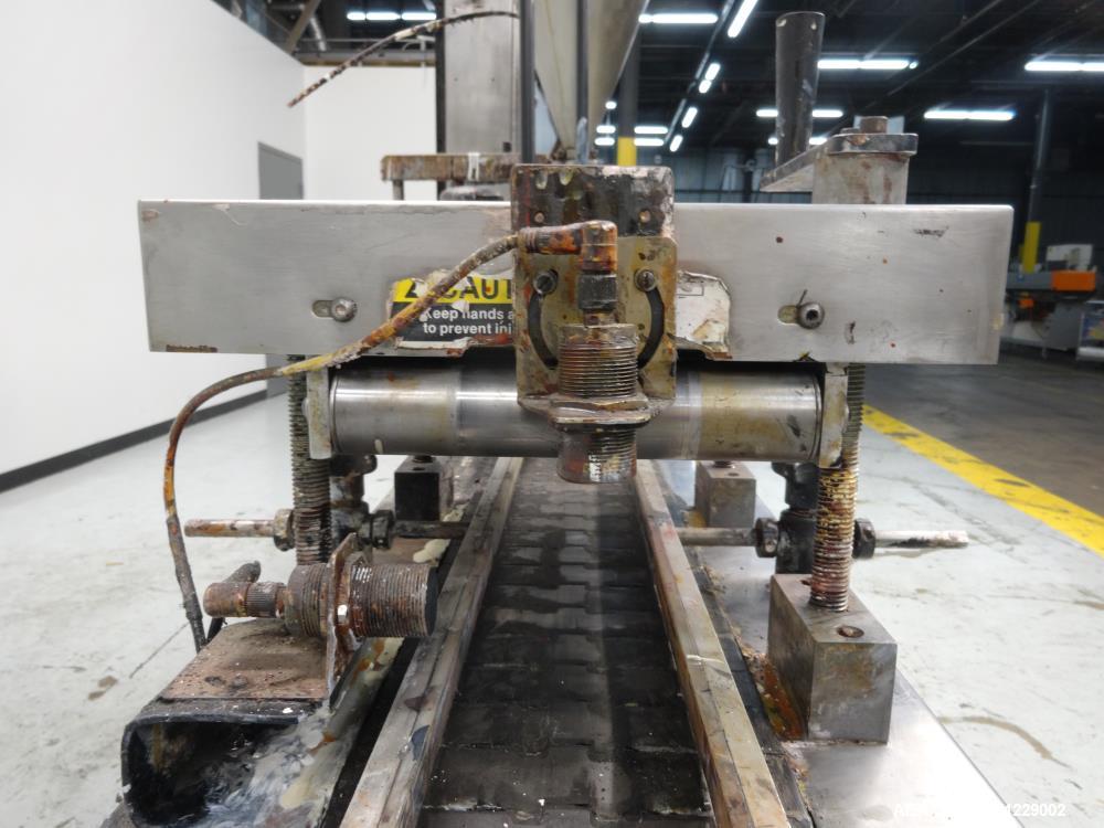 Used Ideal-Pak Model AQ1-CNM Quart Paint Can Piston Filler and Lidder for Tripl
