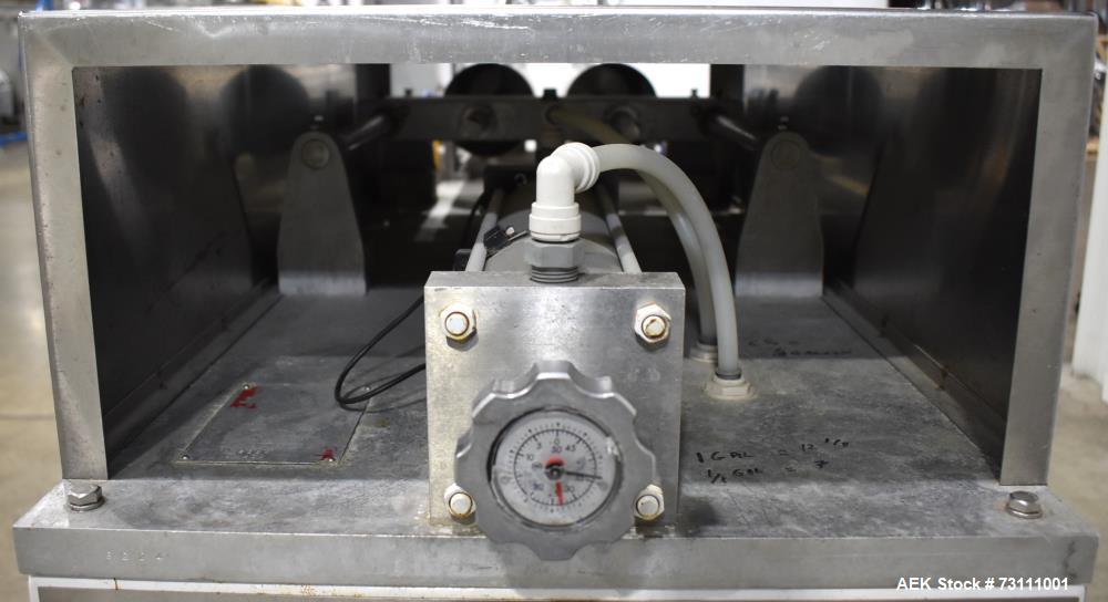 Simplex Model AV-200 Volumetric Piston Filler