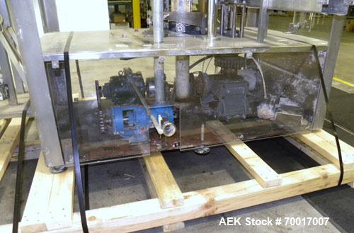 Used Biner Ellison 6 Head Rotary Liquid Positive Displacement Filler