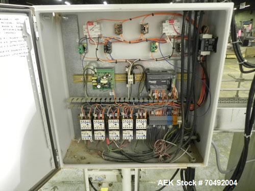 Used Mateer Dual Head Powder Auger Filler. Dual chain conveyor, 3/8" wide x 120" long. Has agitated hoppers. Has spinner plate tooling with dust collection. pneaumatic container indexing & bottom up ...
