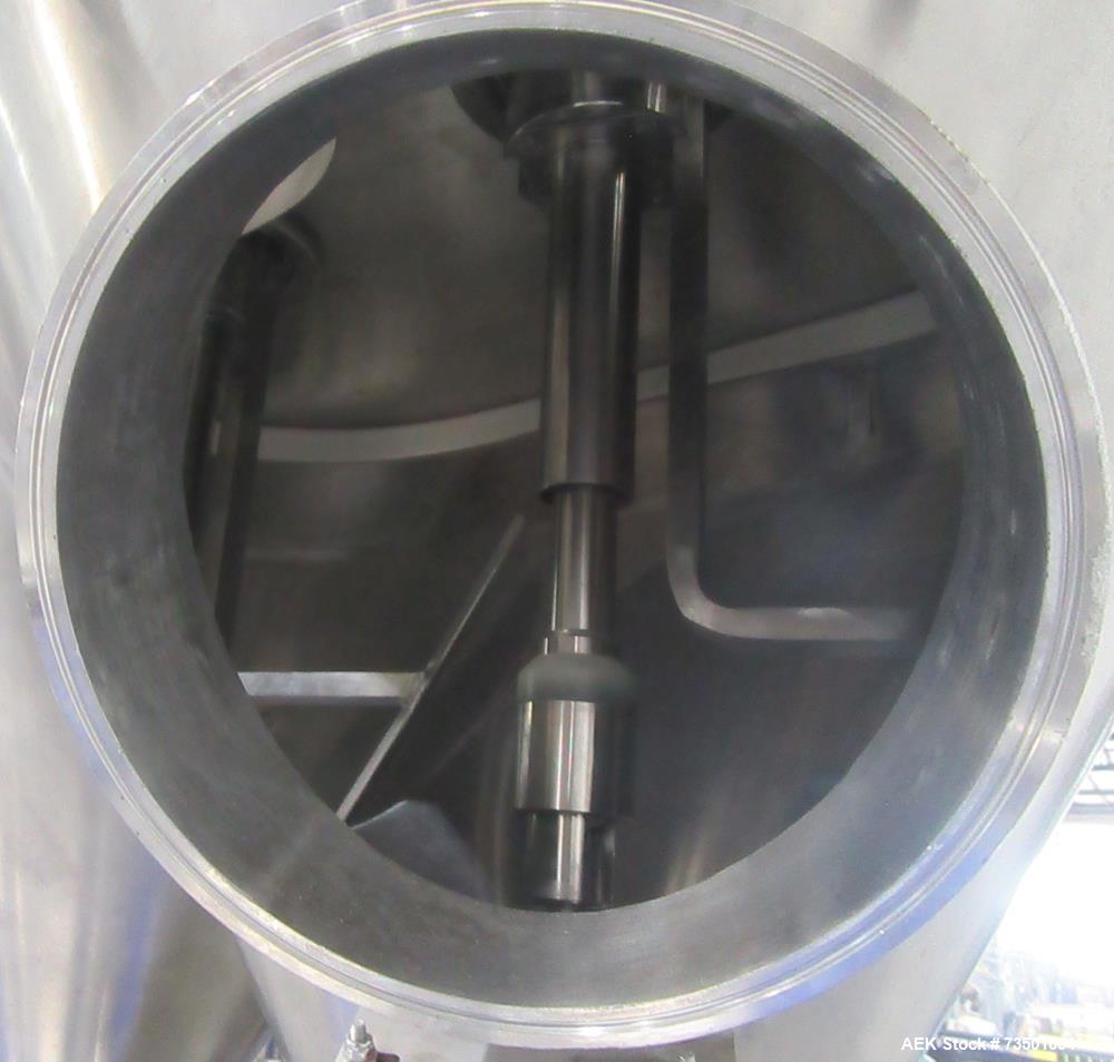 Unused Speed Dee Model 3700S Servo Rotary Auger Filler with Integrated Wipotec (OCS) Checkweigher. Has Twin Auger filler with 36" Diameter base unit. Dyco bottle throttle for transitioning bottles of...