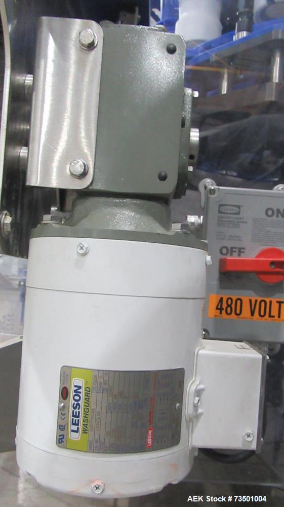 Unused Speed Dee Model 3700S Servo Rotary Auger Filler with Integrated Wipotec (OCS) Checkweigher. Has Twin Auger filler with 36" Diameter base unit. Dyco bottle throttle for transitioning bottles of...