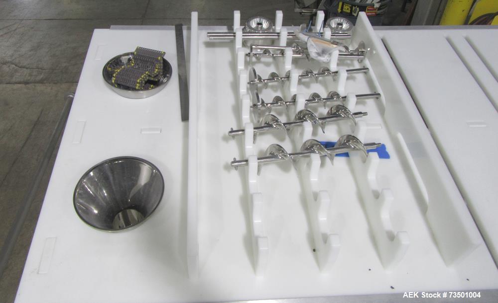 Unused Speed Dee Model 3700S Servo Rotary Auger Filler with Integrated Wipotec (OCS) Checkweigher. Has Twin Auger filler with 36" Diameter base unit. Dyco bottle throttle for transitioning bottles of...