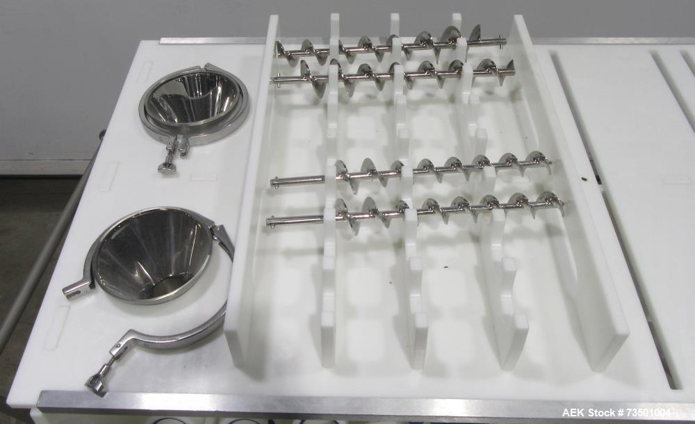 Unused Speed Dee Model 3700S Servo Rotary Auger Filler with Integrated Wipotec (OCS) Checkweigher. Has Twin Auger filler with 36" Diameter base unit. Dyco bottle throttle for transitioning bottles of...