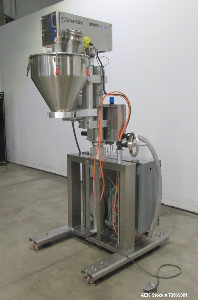 Used Spee-Dee Model 4600 S Semi Automatic Servo Auger Filler. Has stainless Steel agitated hopper. 3/60/240V. This includes a new servo motor from Spee-Dee.
