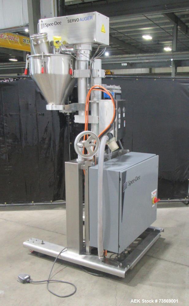 Used Spee-Dee Model 4600 S Semi Automatic Servo Auger Filler. Has stainless Steel agitated hopper. 3/60/240V. This includes a new servo motor from Spee-Dee.