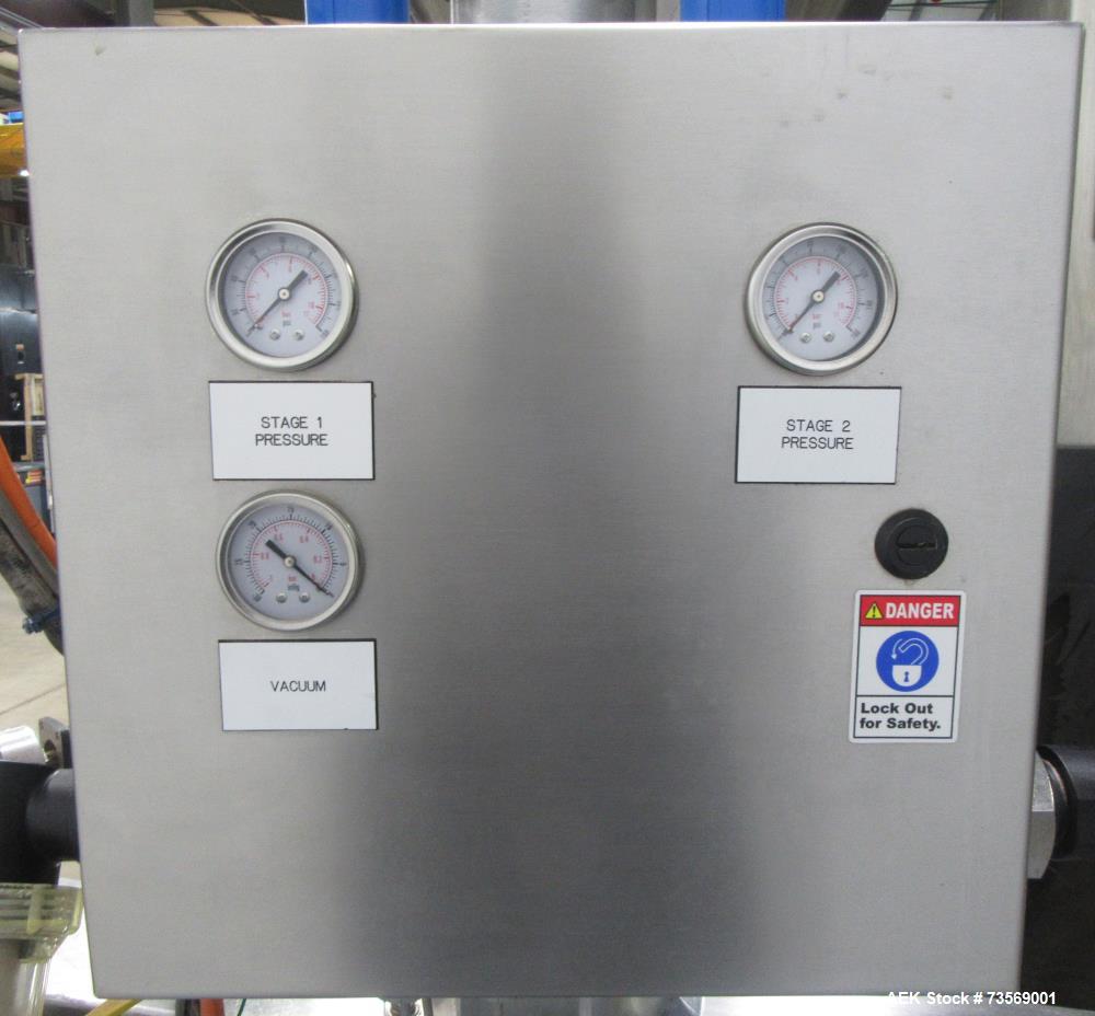 Used Spee-Dee Model 4600 S Semi Automatic Servo Auger Filler. Has stainless Steel agitated hopper. 3/60/240V. This includes a new servo motor from Spee-Dee.