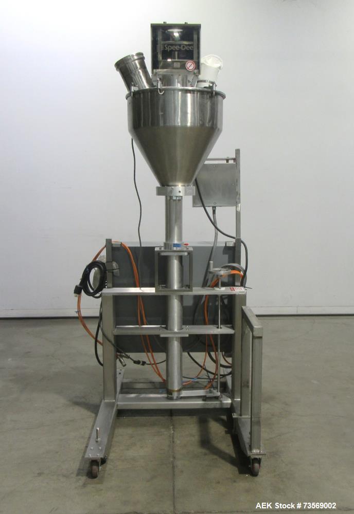 Used Spee-Dee Model 4600 S Semi Automatic Servo Auger Filler. Has stainless Steel agitated hopper. 3/60/240V. This includes a new servo motor from Spee-Dee.