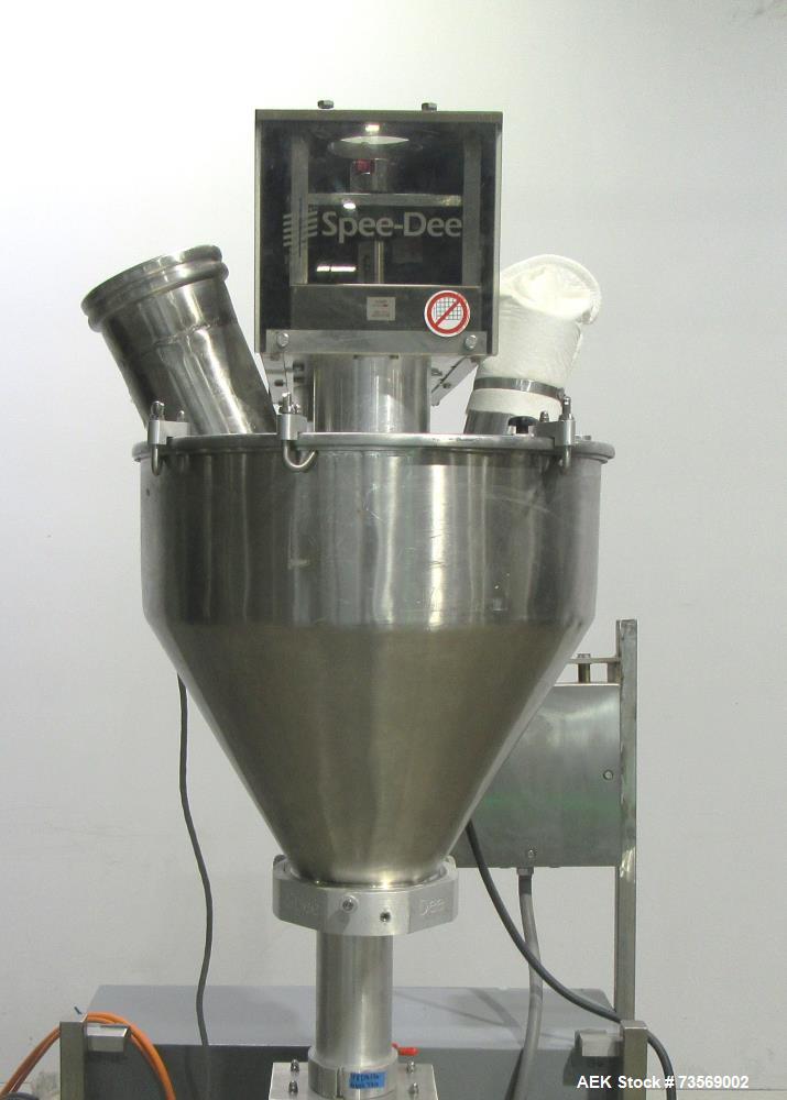 Used Spee-Dee Model 4600 S Semi Automatic Servo Auger Filler. Has stainless Steel agitated hopper. 3/60/240V. This includes a new servo motor from Spee-Dee.