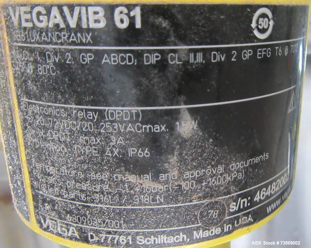 Used Spee-Dee Model 4600 S Semi Automatic Servo Auger Filler. Has stainless Steel agitated hopper. 3/60/240V. This includes a new servo motor from Spee-Dee.