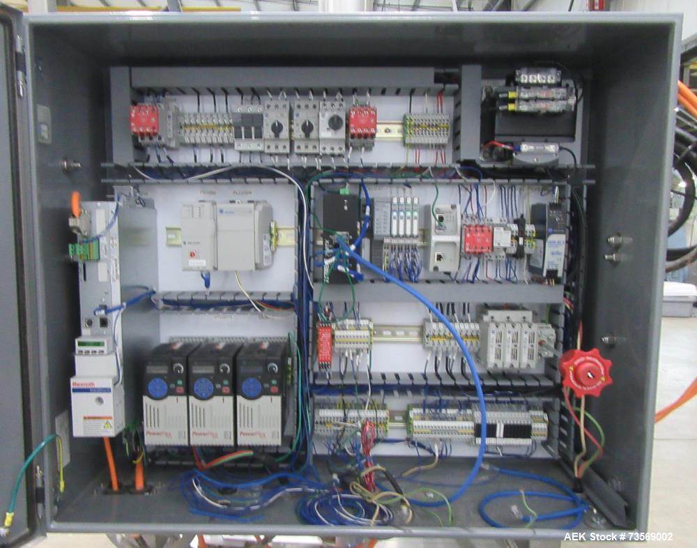 Used Spee-Dee Model 4600 S Semi Automatic Servo Auger Filler. Has stainless Steel agitated hopper. 3/60/240V. This includes a new servo motor from Spee-Dee.