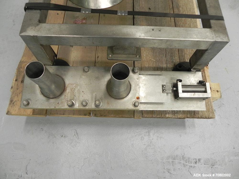 Used Spee Dee Model CH8ME-198 Volumetric Cup Filler. Has all stainless steel 1.5 cubic foot hopper. Cup size range:  diameter 1.0" to 6.0", length 0.62" - 25".  Fill volume range 0.5 - 700 cubic inch...